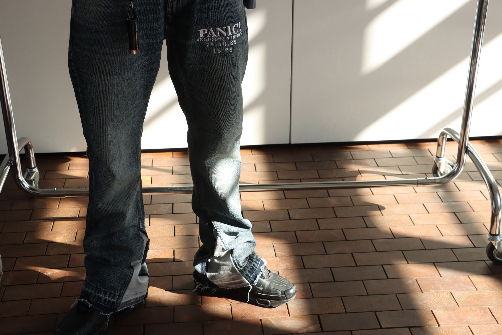 flared jeans